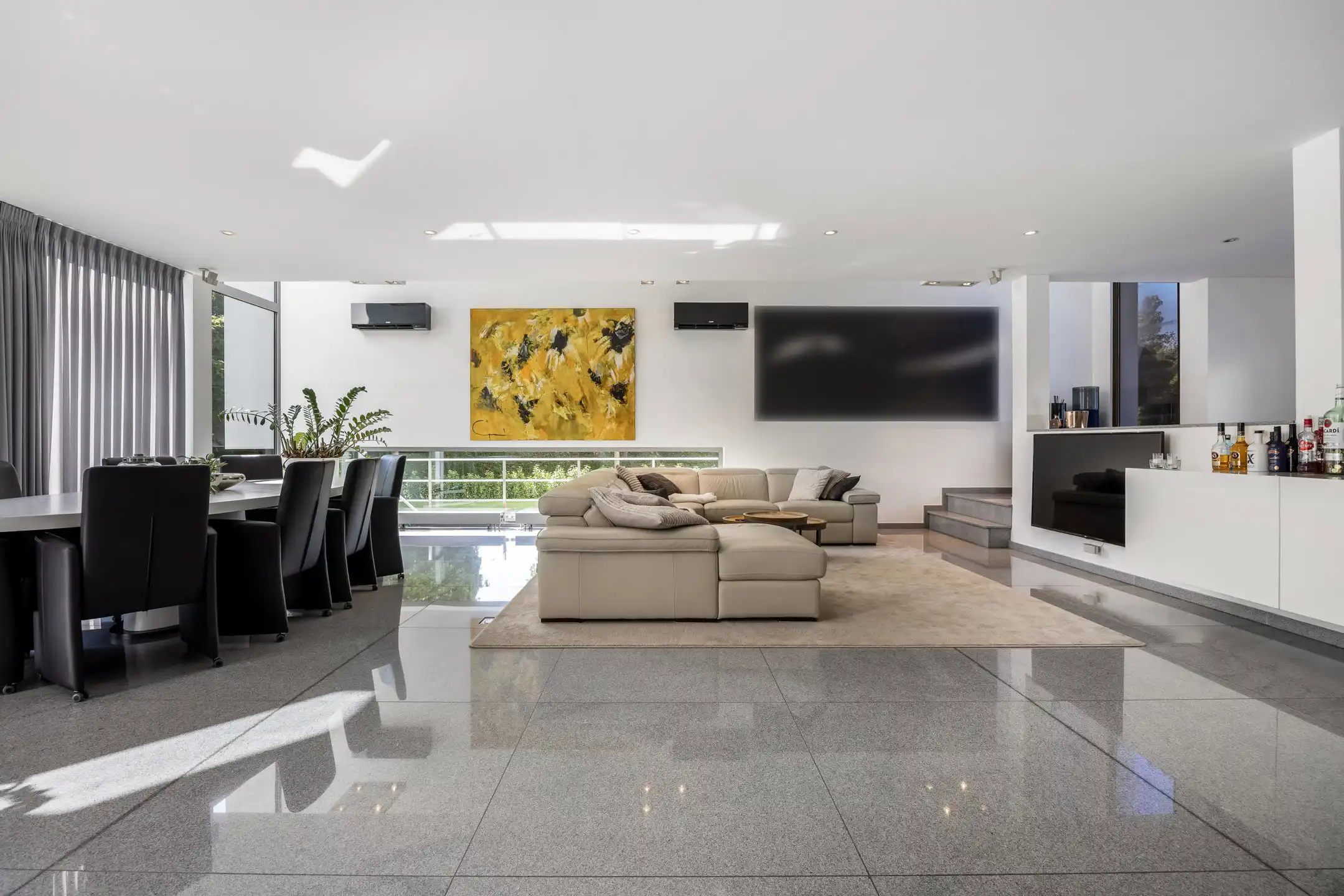 Hoogstaande villa met binnenzwembad te Lanaken foto 4