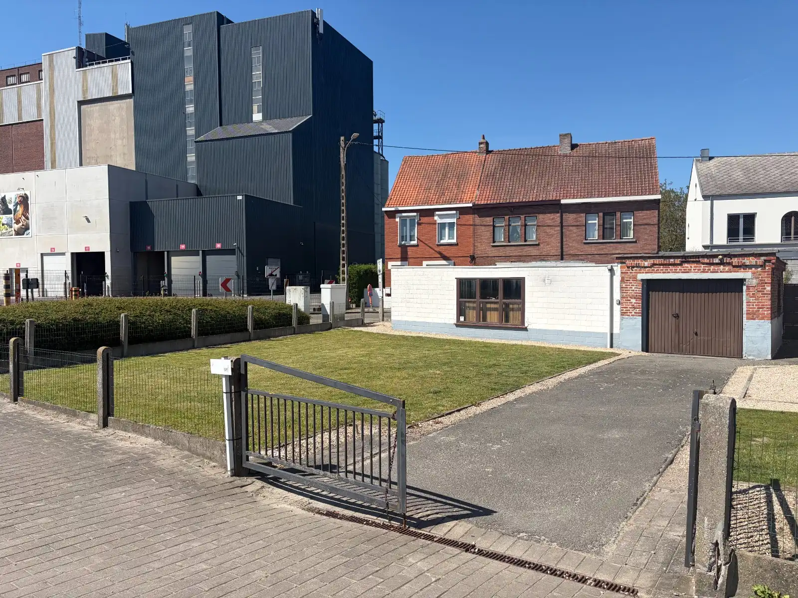 Garage te huur Kapellestraat 70 - 9800 Deinze