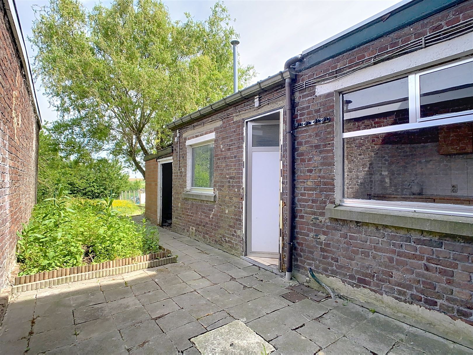 Te renoveren woning, 3 slpks, zolder, tuin, garage, 9a 98ca foto 6
