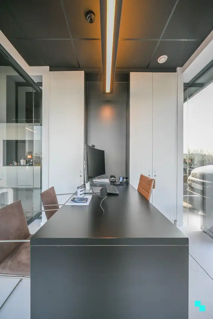 Terbeschikkingstelling van kantoorruimte in Waregem foto 13