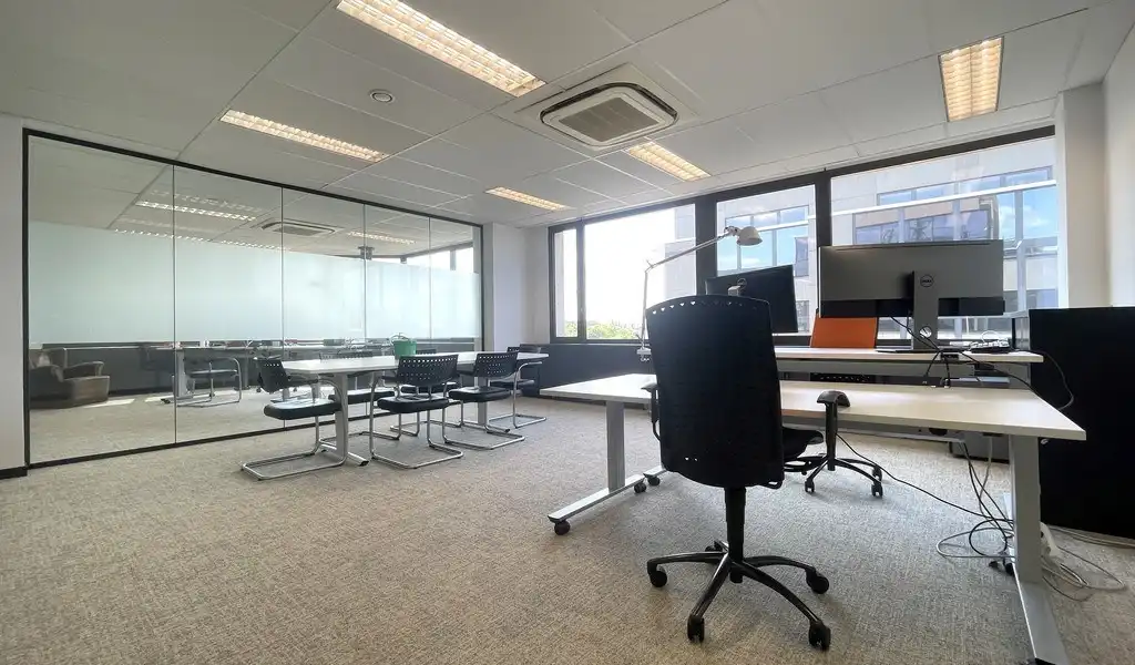 Kantoorruimte te huur in Regent Building in Berchem foto 11