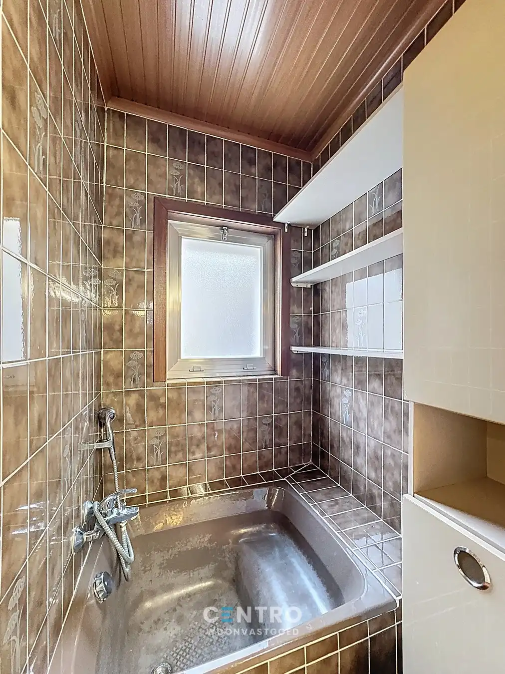 Gezinswoning op UITSTEKENDE ligging te Sint-Andries! foto 11