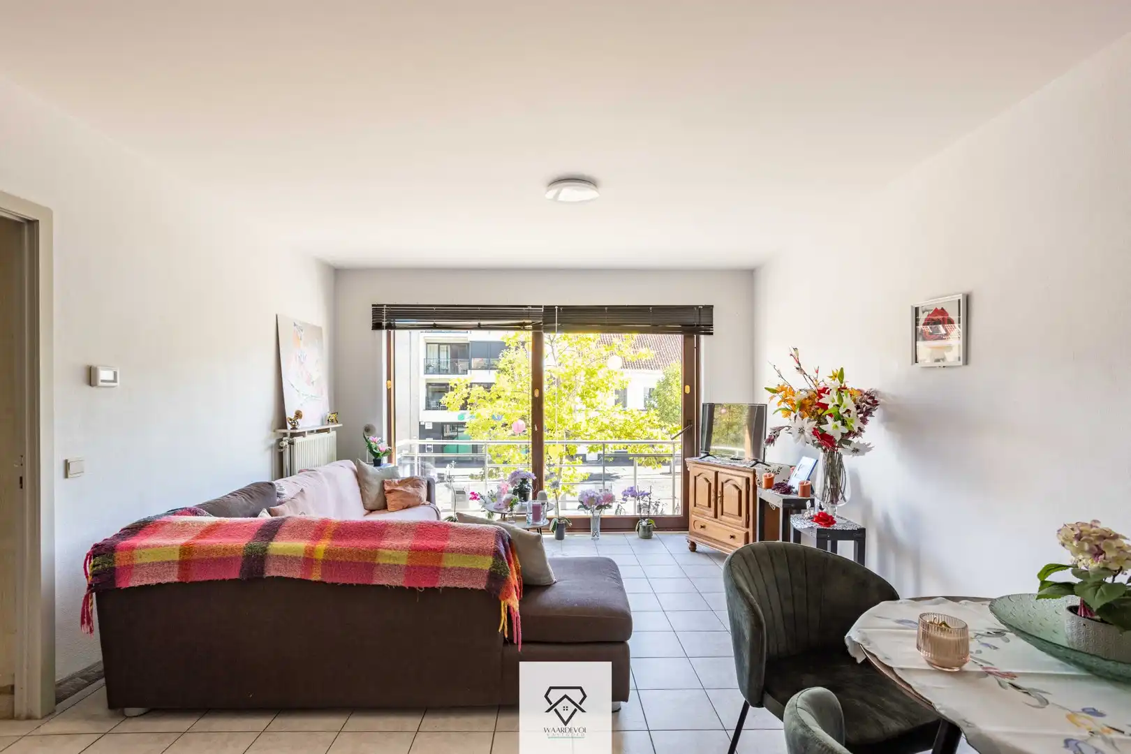 Instapklaar appartement op topligging aan de Markt van Deinze foto 4