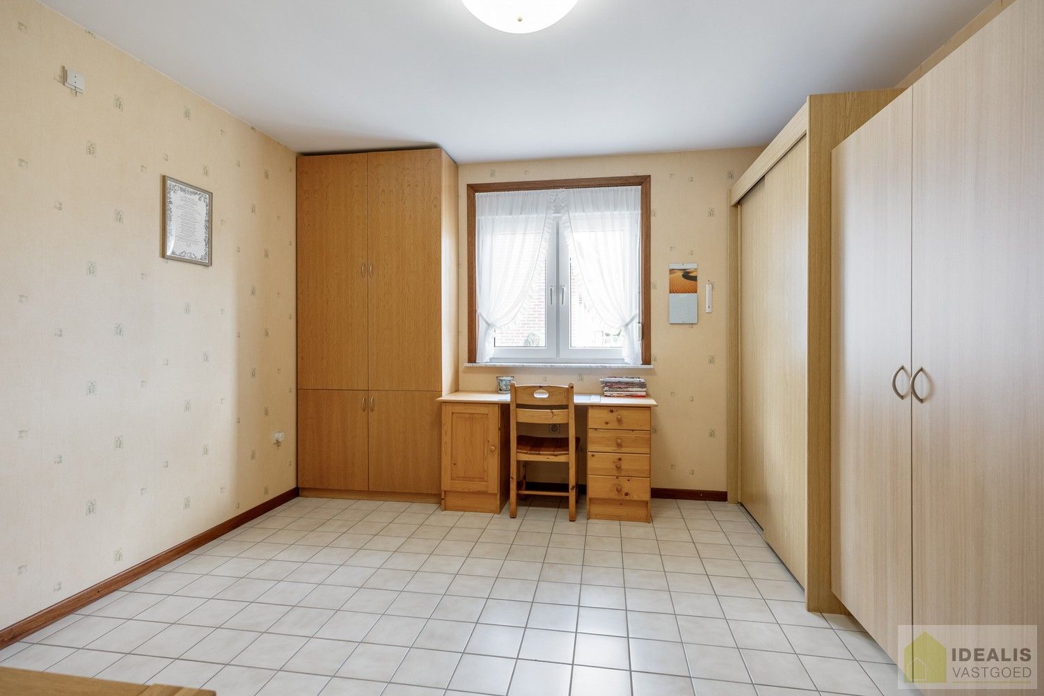 KNAPPE EN INSTAPKLARE WONING MET 4 SLAAPKAMERS, INPANDIGE ÉN VRIJSTAANDE GARAGE, HEERLIJK TERRAS OMGEVEN DOOR EEN PRACHTIGE TUIN foto 20