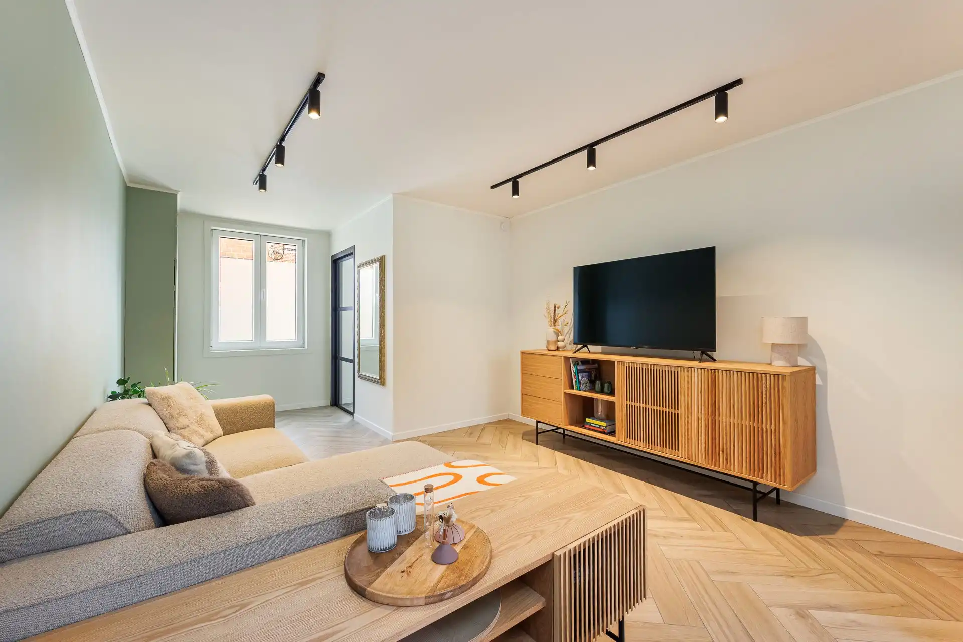 Instapklare woning met zonnige tuin foto 11