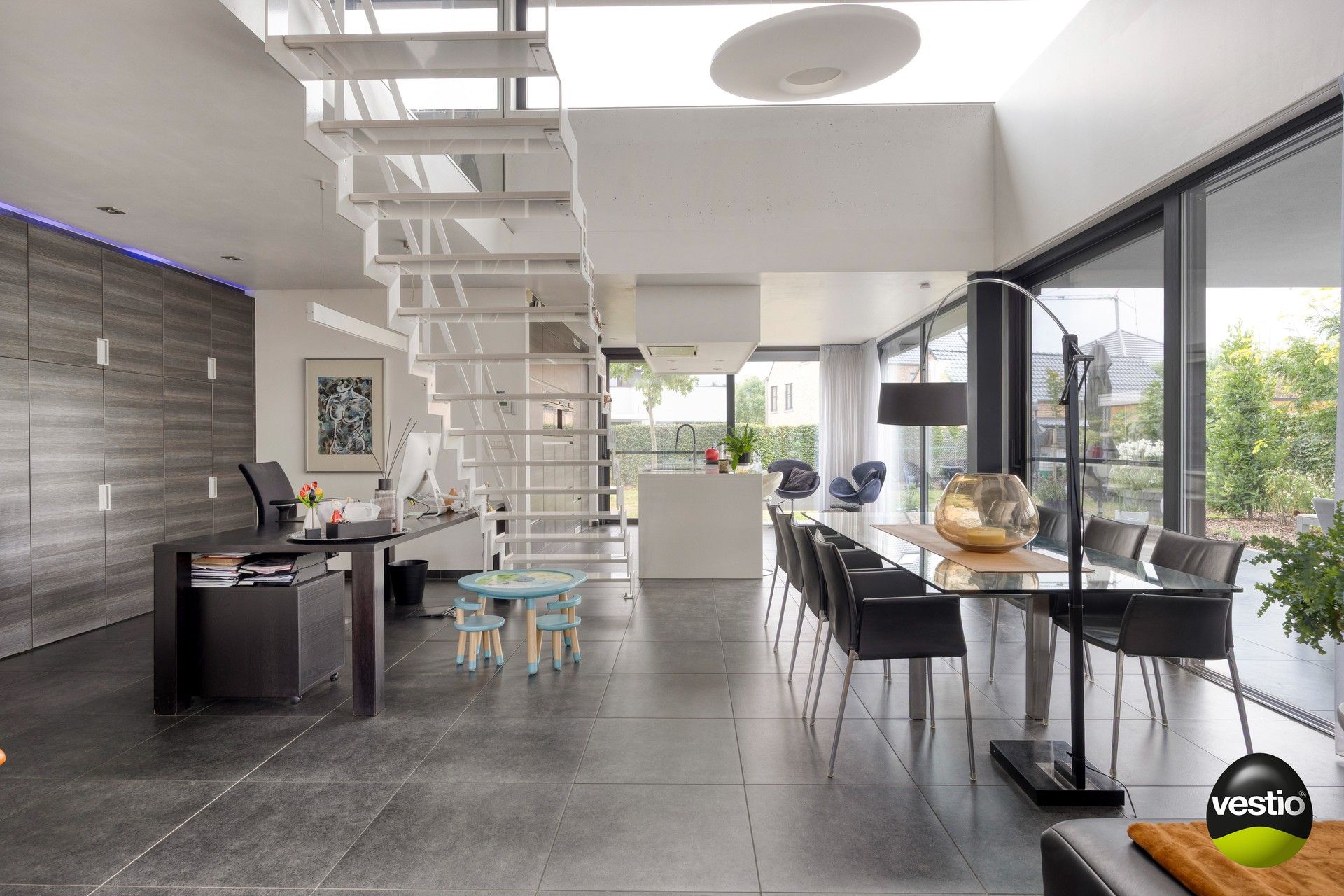 MODERNE VILLA – TOPAFWERKING IN RUSTIGE WIJK foto 12