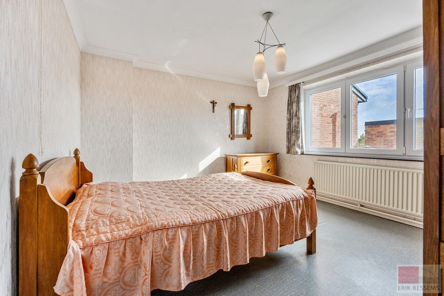 Leuke te renoveren halfopen bebouwing met potentieel en 3 ruime slaapkamers. foto 22