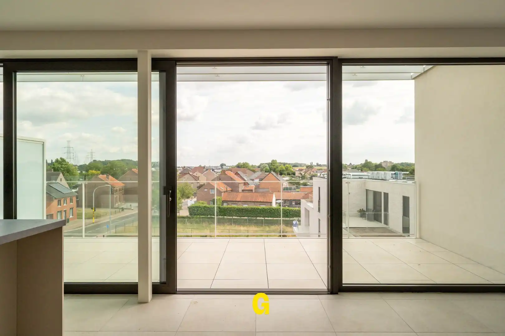 Knap nieuwbouwappartement op de hoogste verdieping in residentie Bella Vista, met twee terrassen en prachtige zichten, inclusief 2 standplaatsen, vlak bij het c foto 20