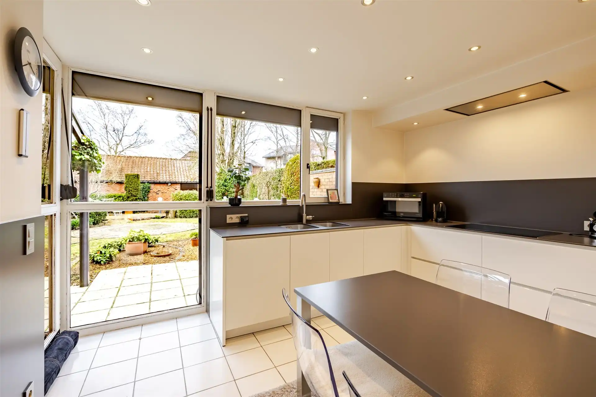 Instapklare 3 slpk halfopen bebouwing met garage in Wetteren foto 10