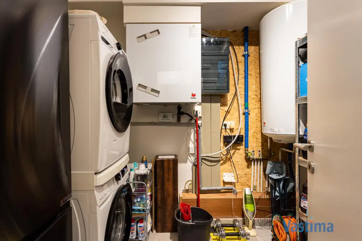 Instapklaar appartement met royaal terras en staanplaats foto 18