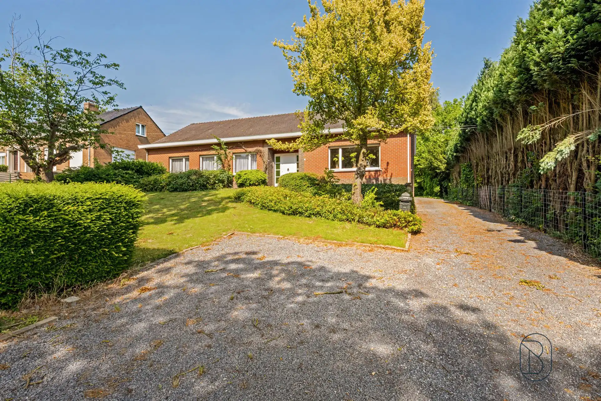 Karaktervolle woning in Anzegem foto 2