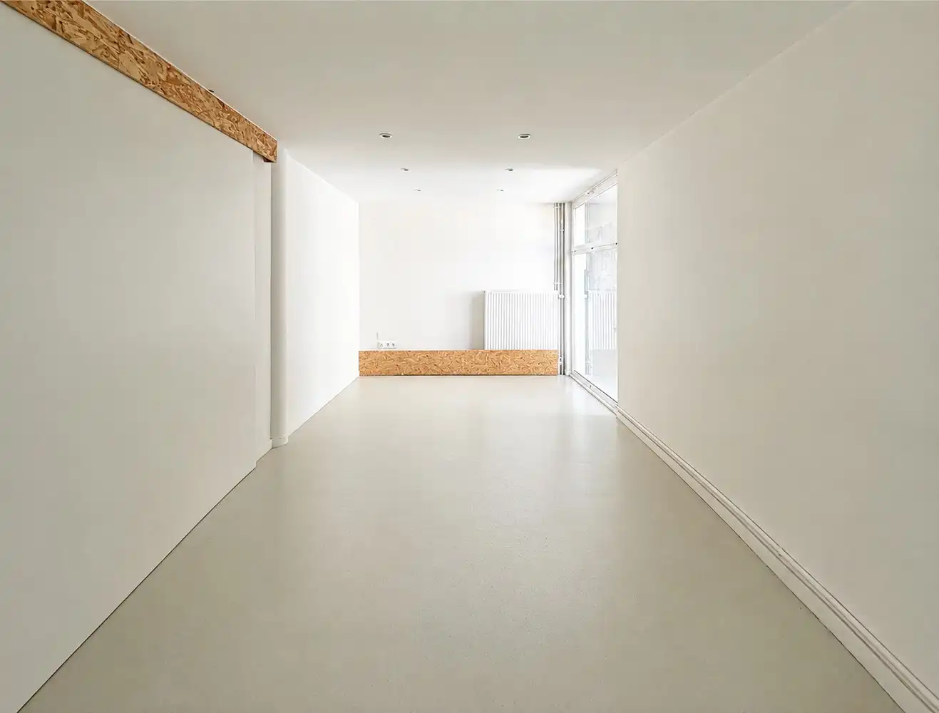 Ruime handelszaak (+/- 121 m²) op een goede en centrale locatie te Berchem! foto 7