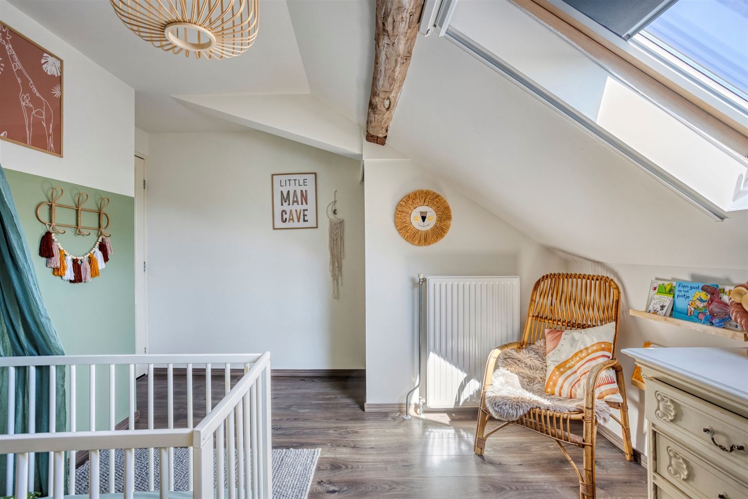 Prachtige, gerenoveerde hoevewoning op 4a9ca, voorzien van 4 slaapkamers, inpandige garage en omheinde tuin op een toplocatie in Kessenich. foto 20