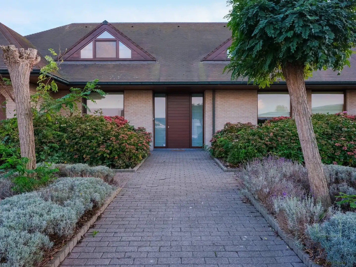 Ruim woning met uitbreidingsmogelijkheden foto 37