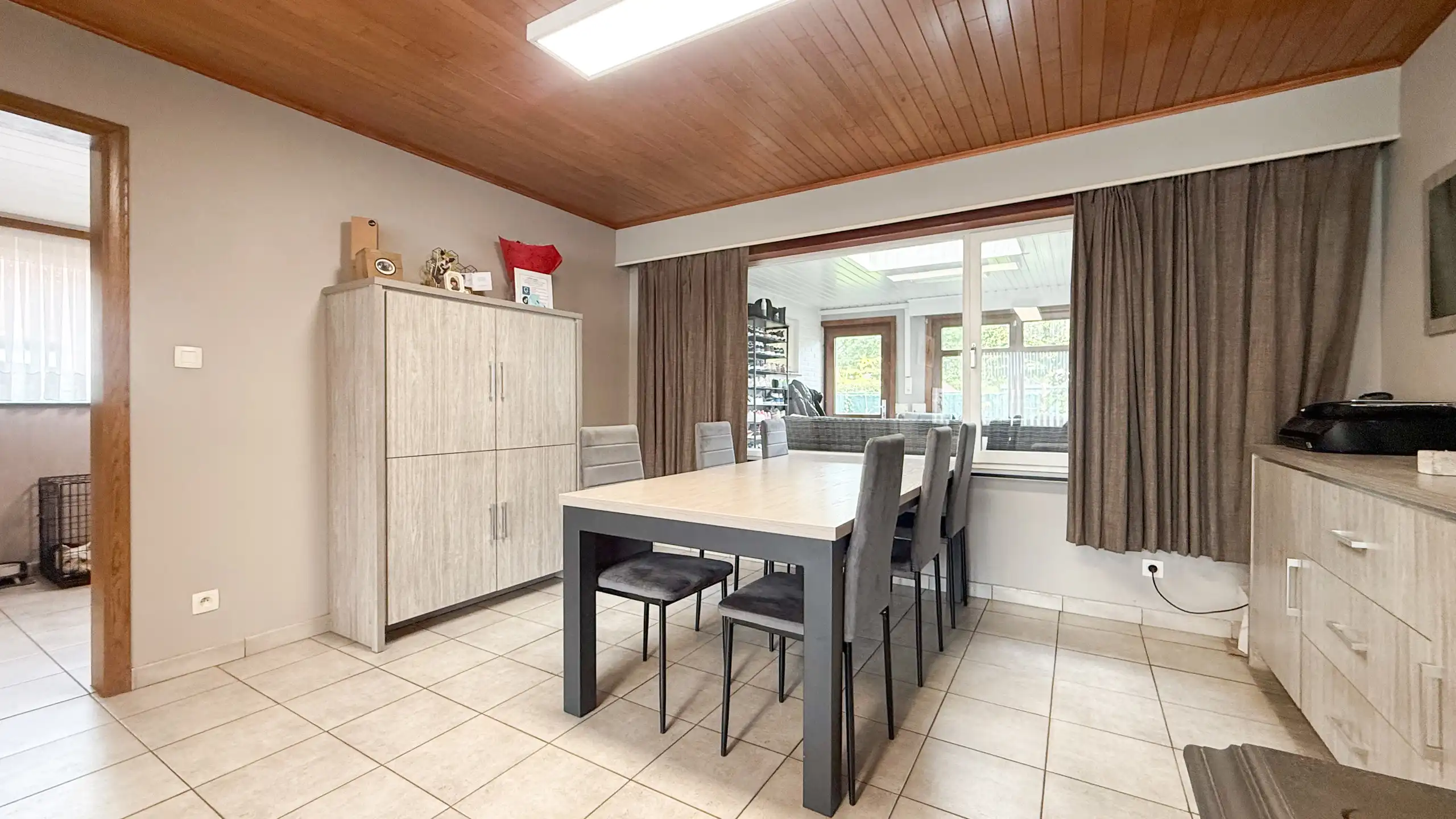 Instapklare woning met 3 slaapkamers op toplocatie! foto 7