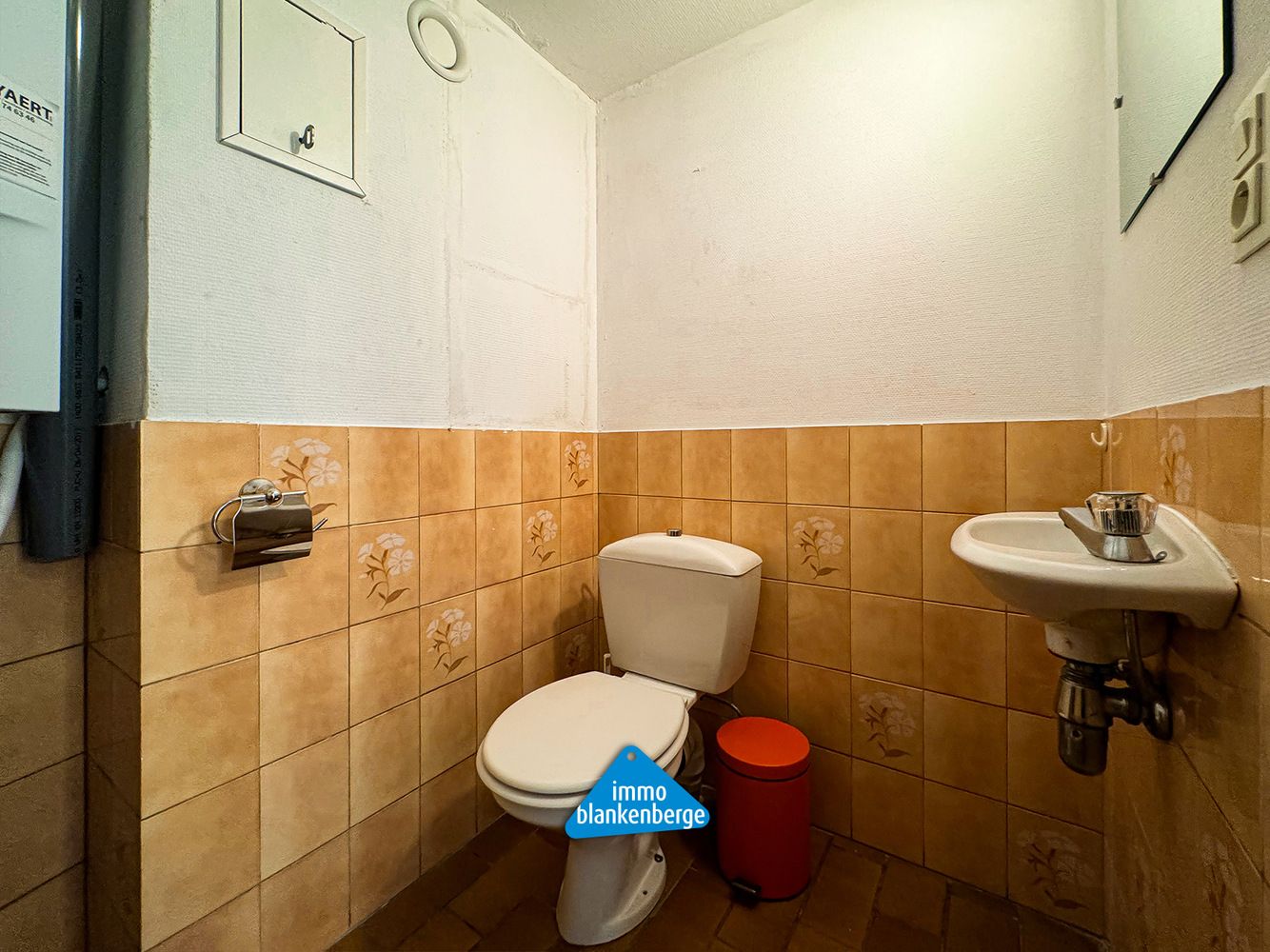 Gelijkvloers Handelszaak met Vergaderzaal en Opslagruimte foto 18