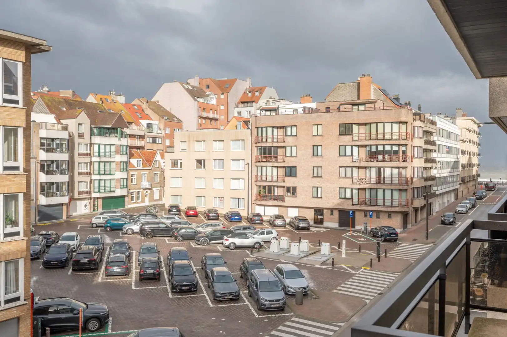 Instapklaar appartement met 2 slaapkamers nabij strand en de Lippenslaan. foto 14