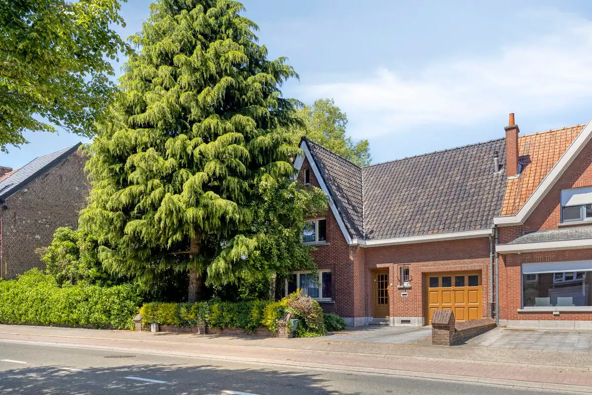 Karaktervolle gezinswoning op 1524m² te koop in Bissegem! foto 20