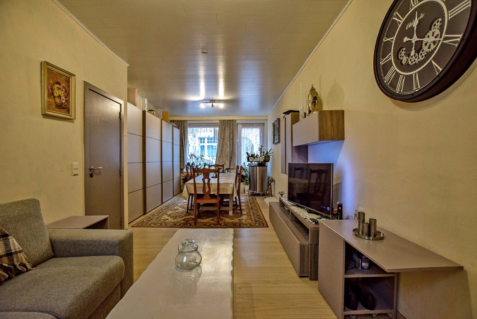 Ruim 2-slaapkamerappartement (97m²) gelegen in het centrum van De Panne.  foto 5