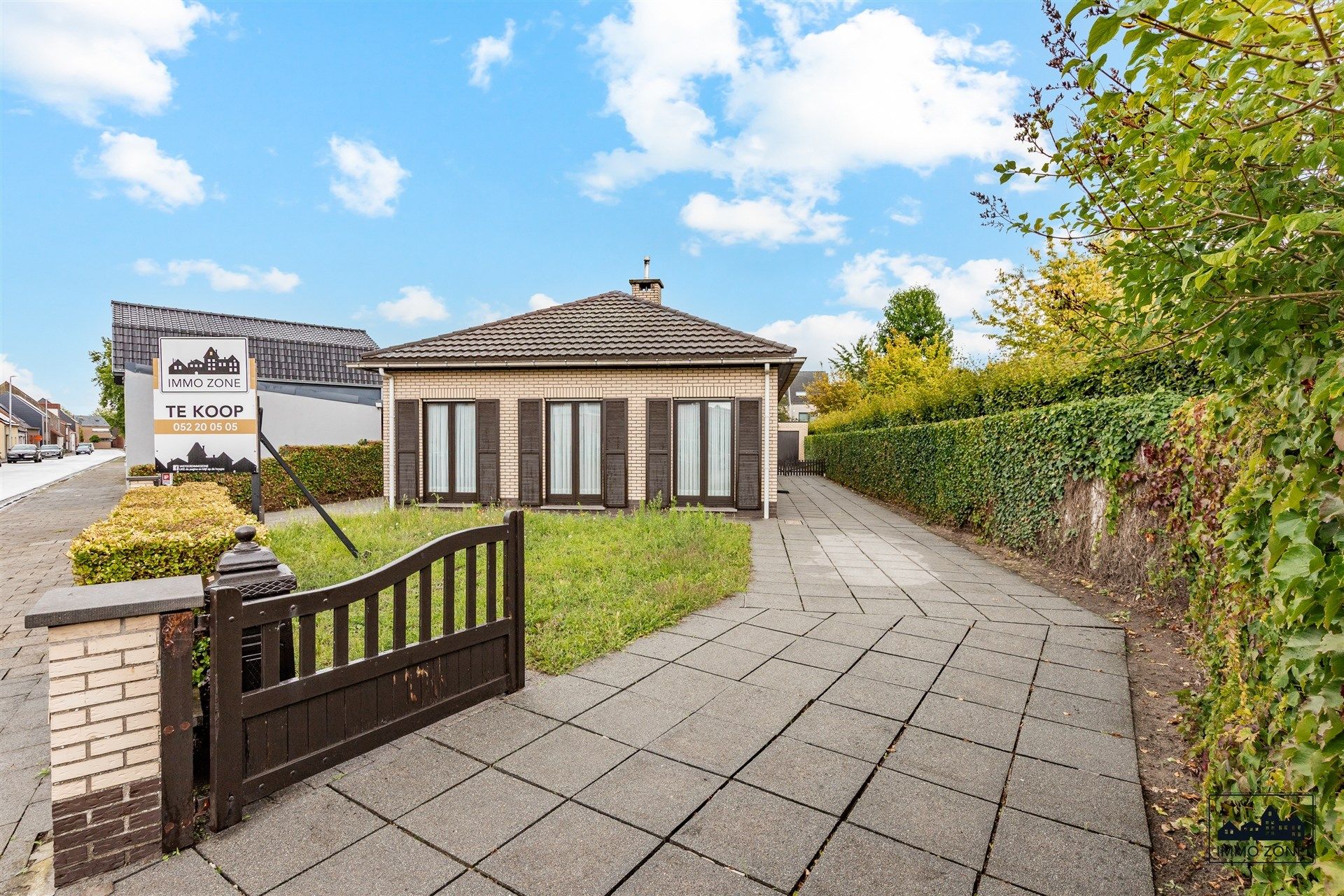 Ruime, gerenoveerde bungalow te koop in De Klinge foto 16
