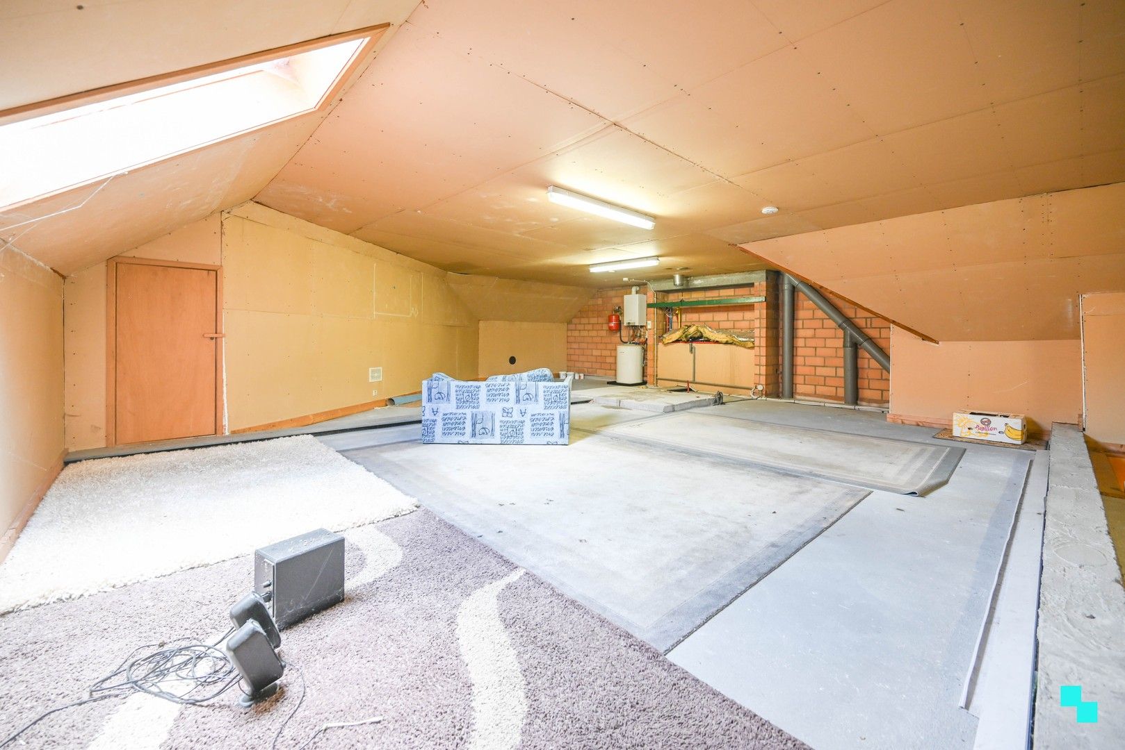 Riant appartement in centrum Oostrozebeke foto 23