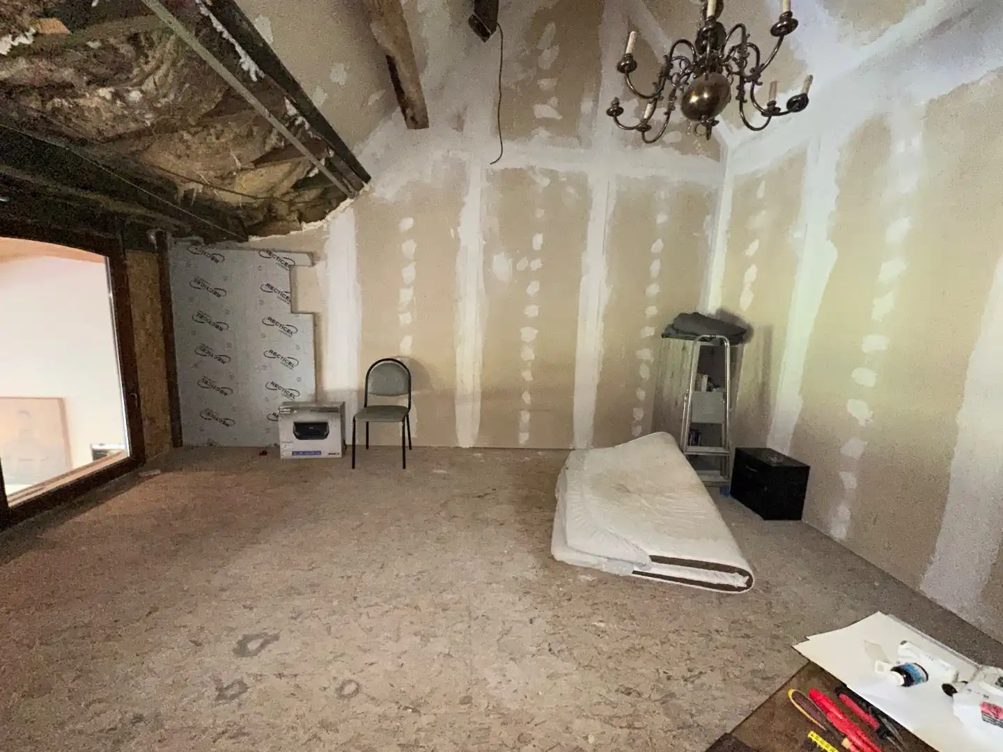 Unieke woning met enorm potentieel op perceel van 96 Are foto 15