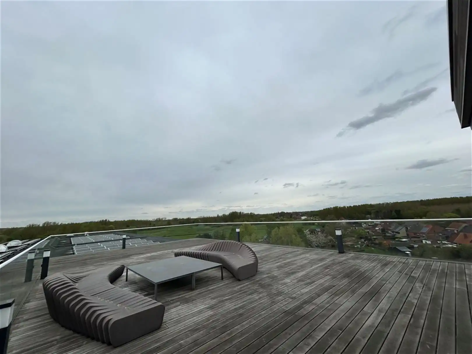 Kantoorgebouw foto 24