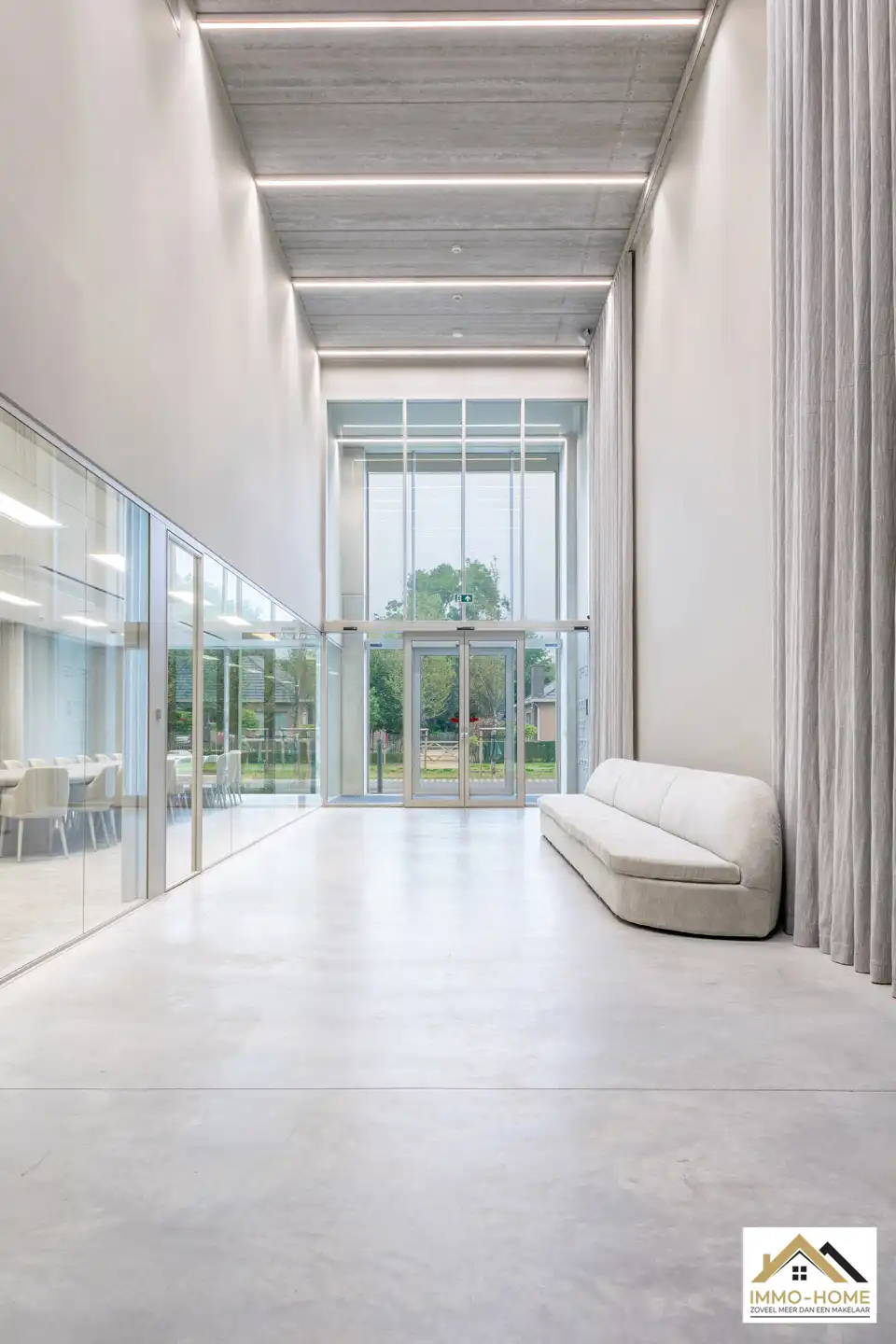 Moderne kantoorruimte 445 m² op toplocatie E17 in Lokeren foto 29