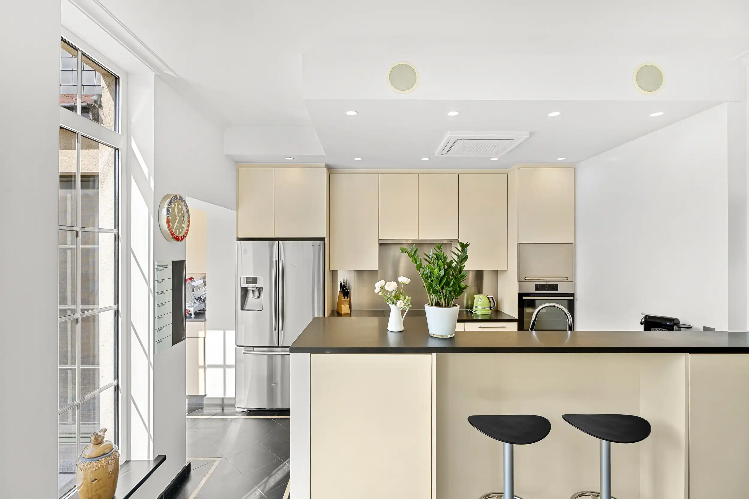 Karaktervolle burgerhuis op enkele passen van Zimmerplein foto 13