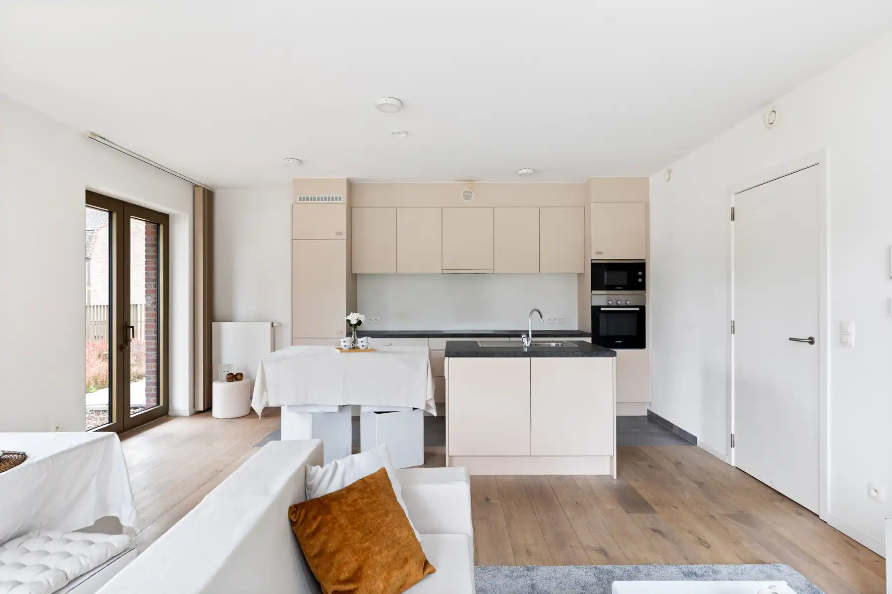 Modern appartement met 2 slpks in hartje Wetteren! foto 3