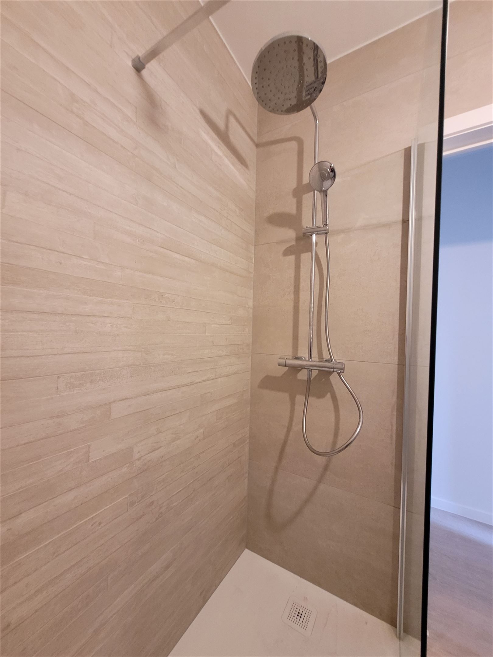 Modern appartement met uitzicht op zee en casino foto 14