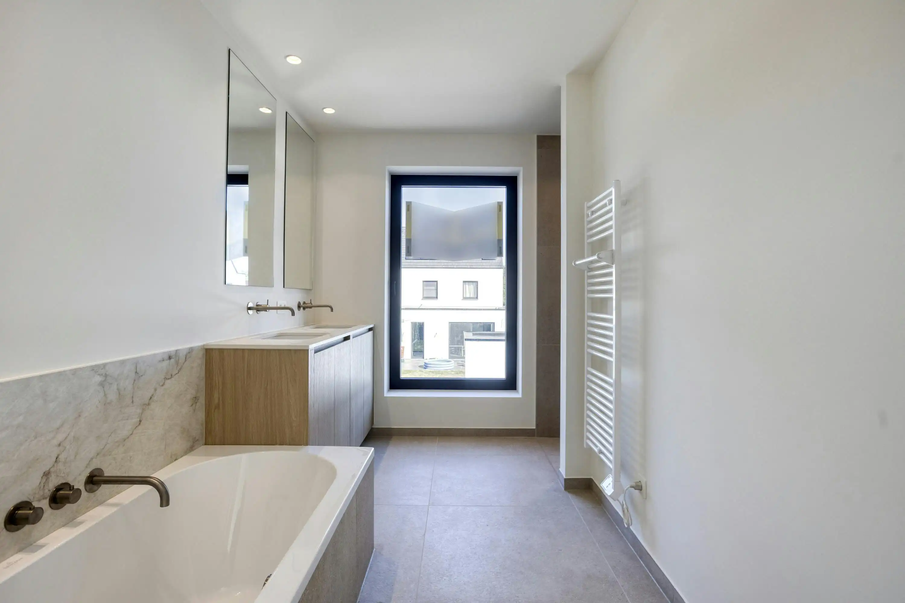 Nieuwbouwvilla met 4 slaapkamers op 1361m² grond foto 17