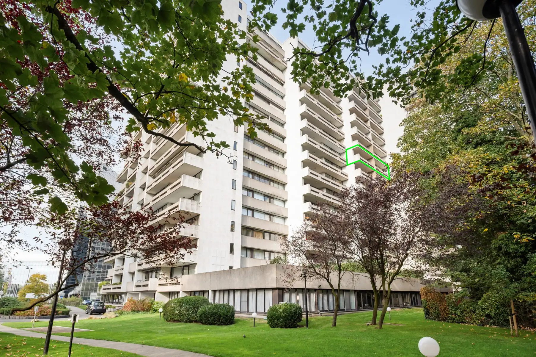 Volledig gerenoveerd en instapklaar appartement 121m² + 26m² terras foto {{pictureIndex}}