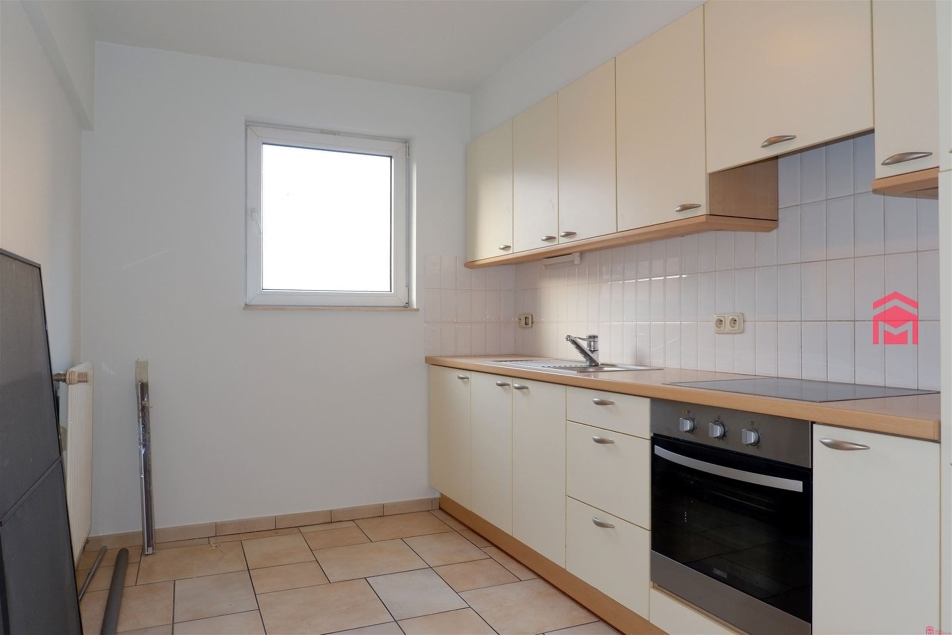 Lichtrijk appartement met 2 slaapkamers te huur in hartje Kortrijk foto 4