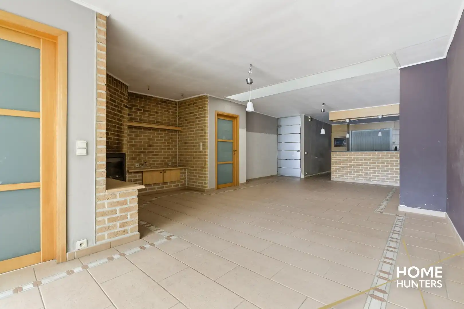 Karaktervolle renovatiekans op topligging in Ieper – 4 slaapkamers, ruime tuin en garage met achteruitgang foto 16