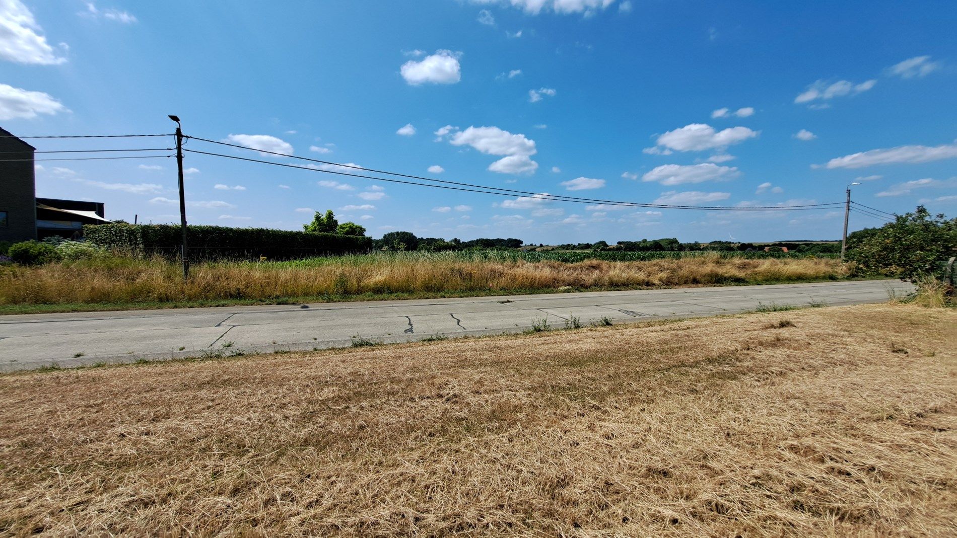 Bouwgrond met weiland voor open bebouwing met totale opp. van 32a 80ca foto 4