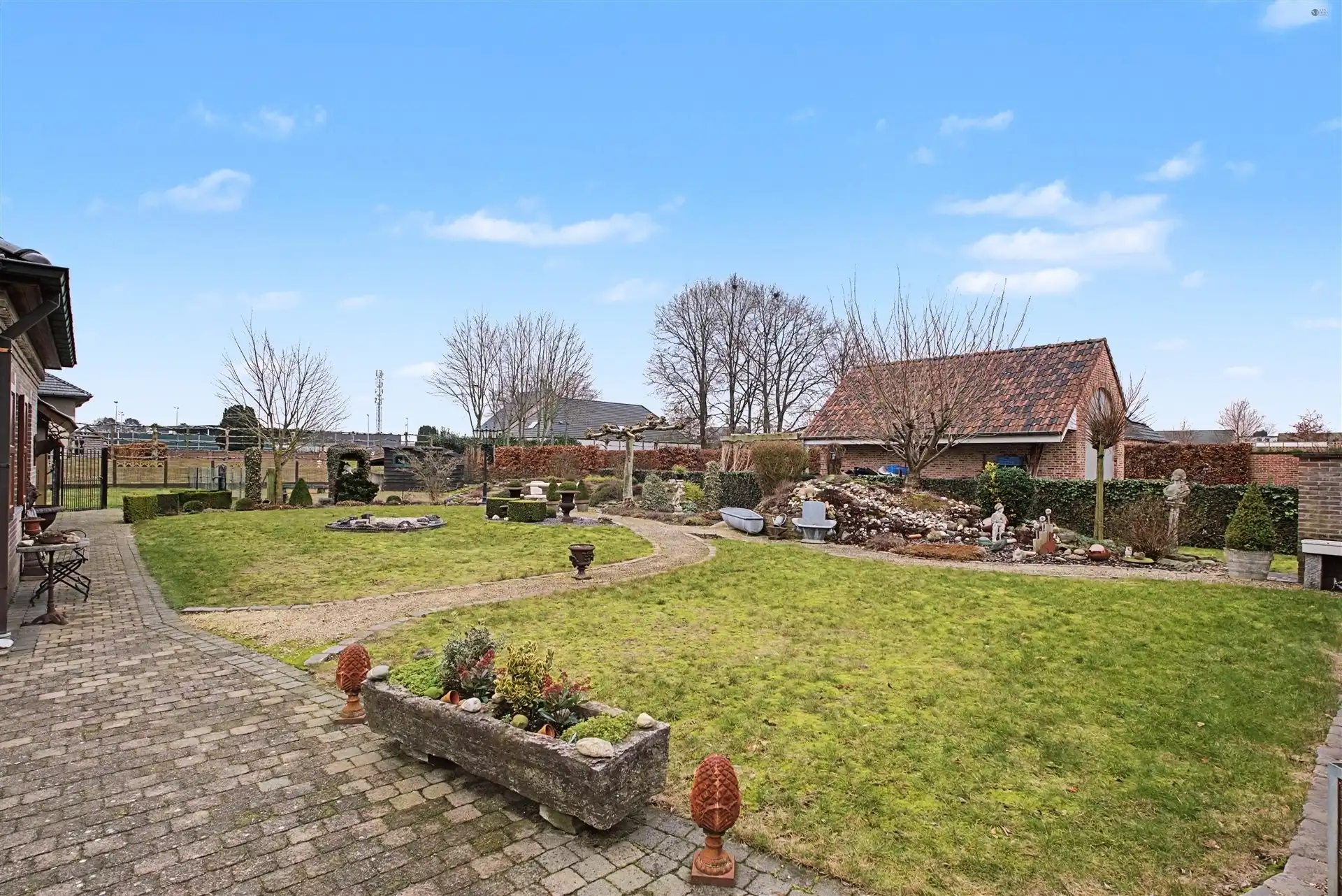 Gelijkvloers, verzorgde en solide woning  foto 18