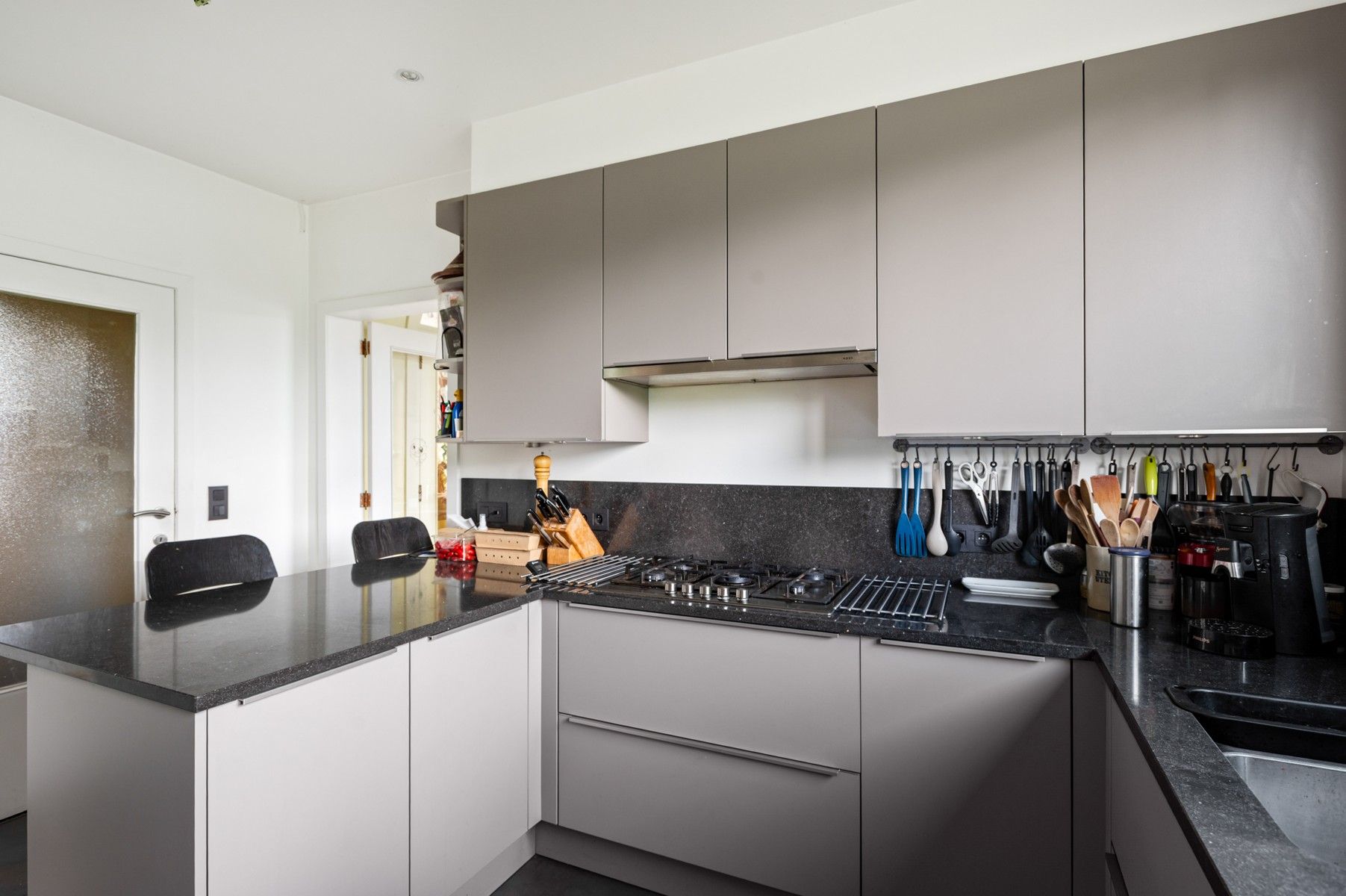 Charmante woning met potentieel op een strategische ligging foto 11