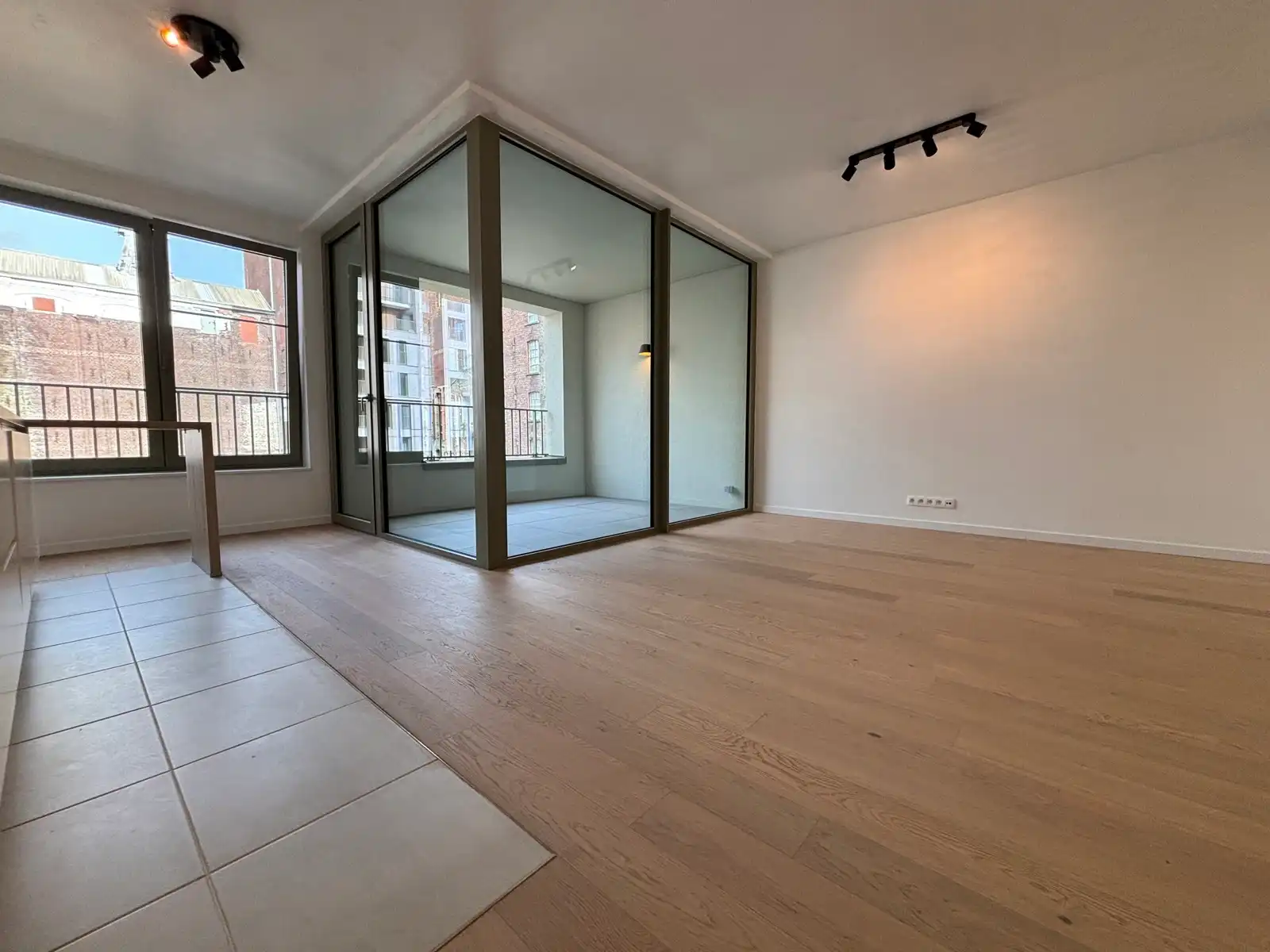 Stijlvol & energieneutraal wonen in hartje Deinze foto 2