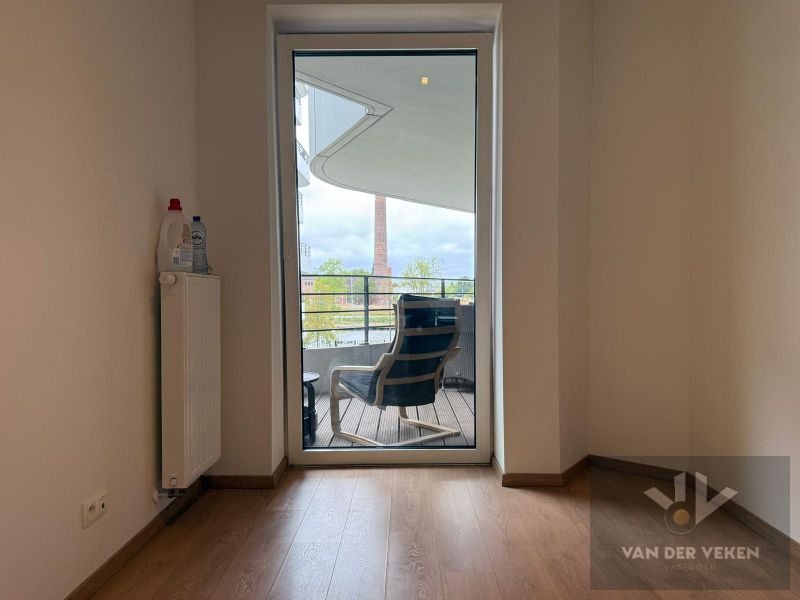 Charmant 2-slaapkamer appartement met ruim terras! foto 10
