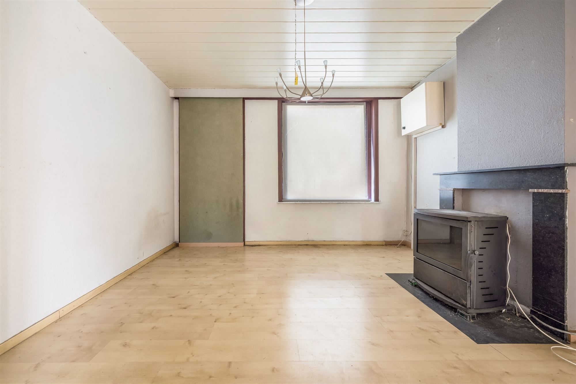 TE RENOVEREN WONING MET 2 SLAAPKAMERS GELEGEN OP EEN PERCEEL VAN 3A94CA TE HAM foto 3