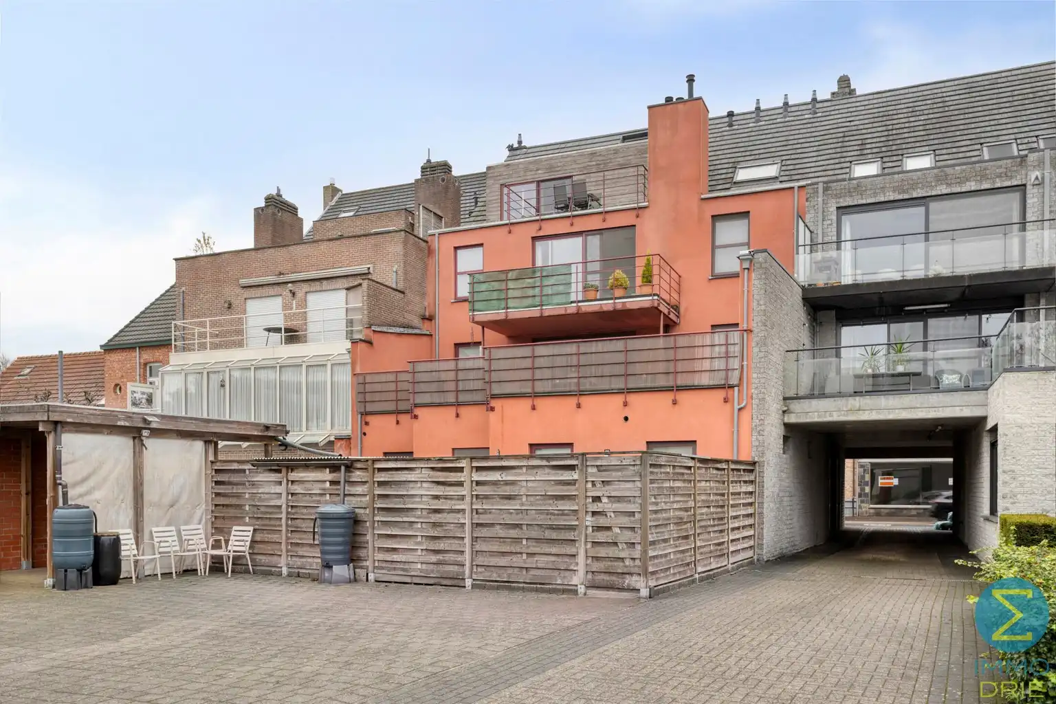 Gezellig dakappartement met 1 slaapkamer, terras en carport. foto 21