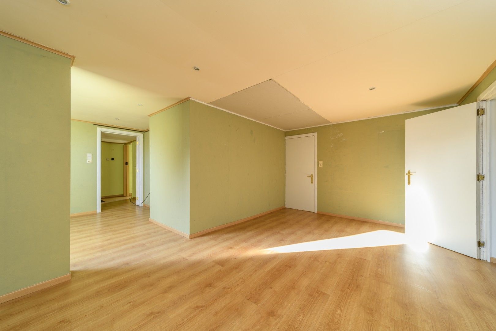 Te renoveren hoekwoning met tal van mogelijkheden te Mere foto 14