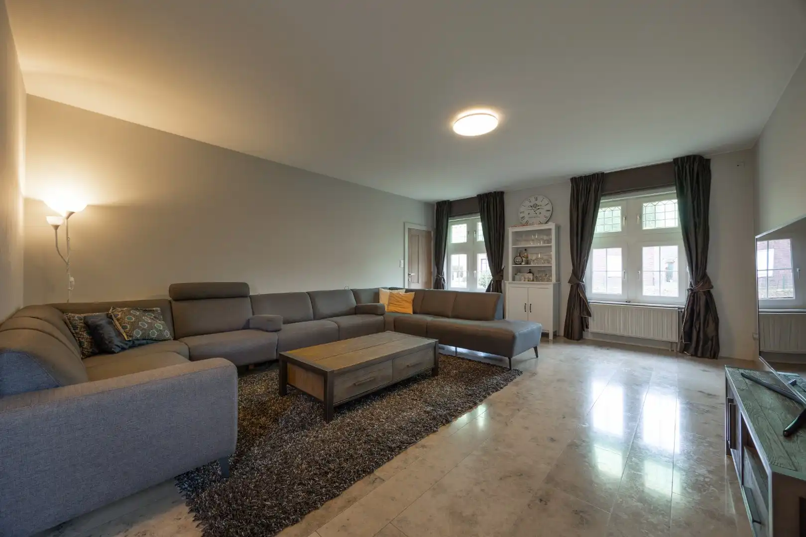 Prachtige ruime villa met naastliggende bouwgrond! foto 18