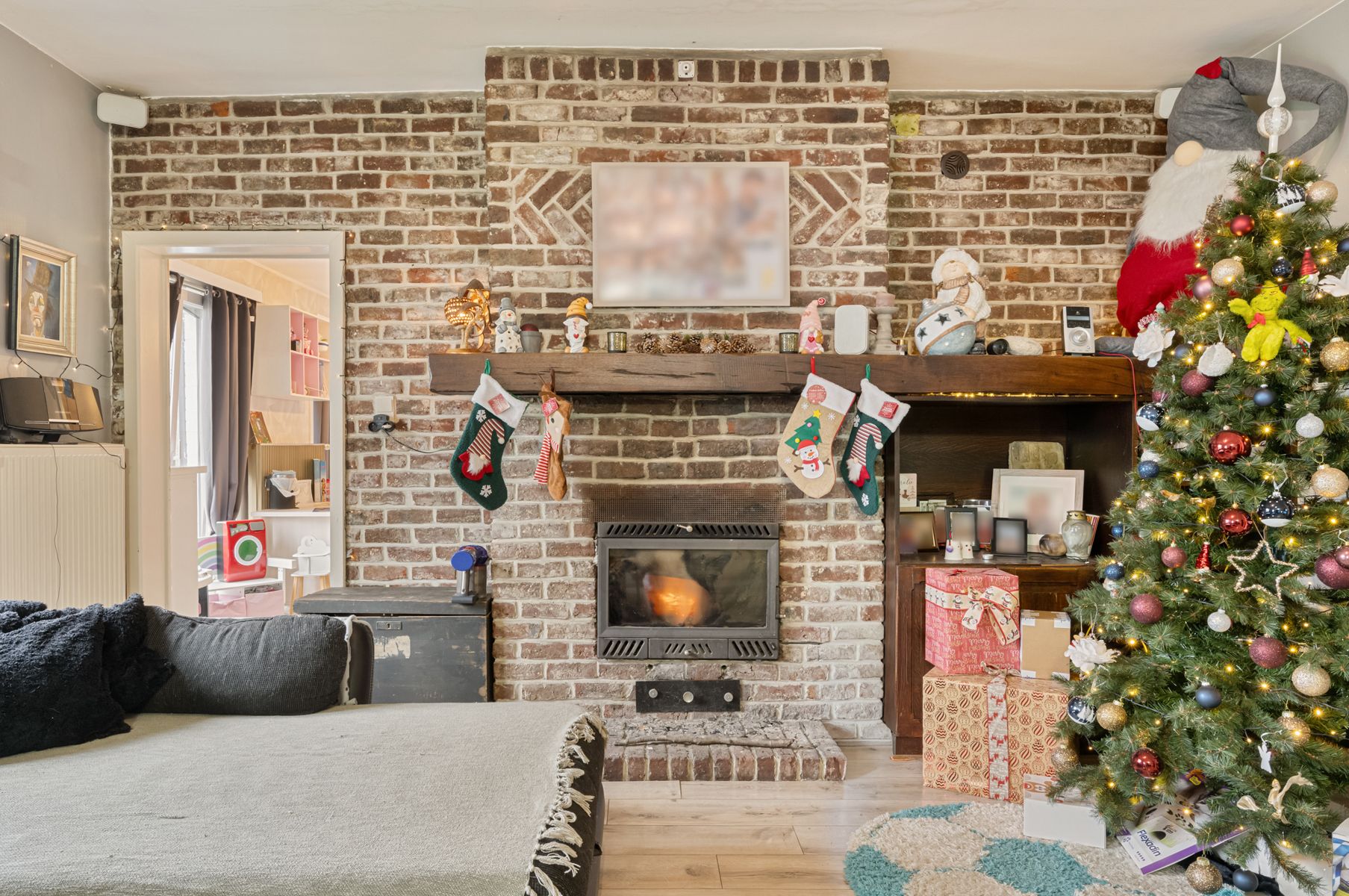 KWENENBOS: woning met 3 kamers, dubbele garage en grote tuin foto 5