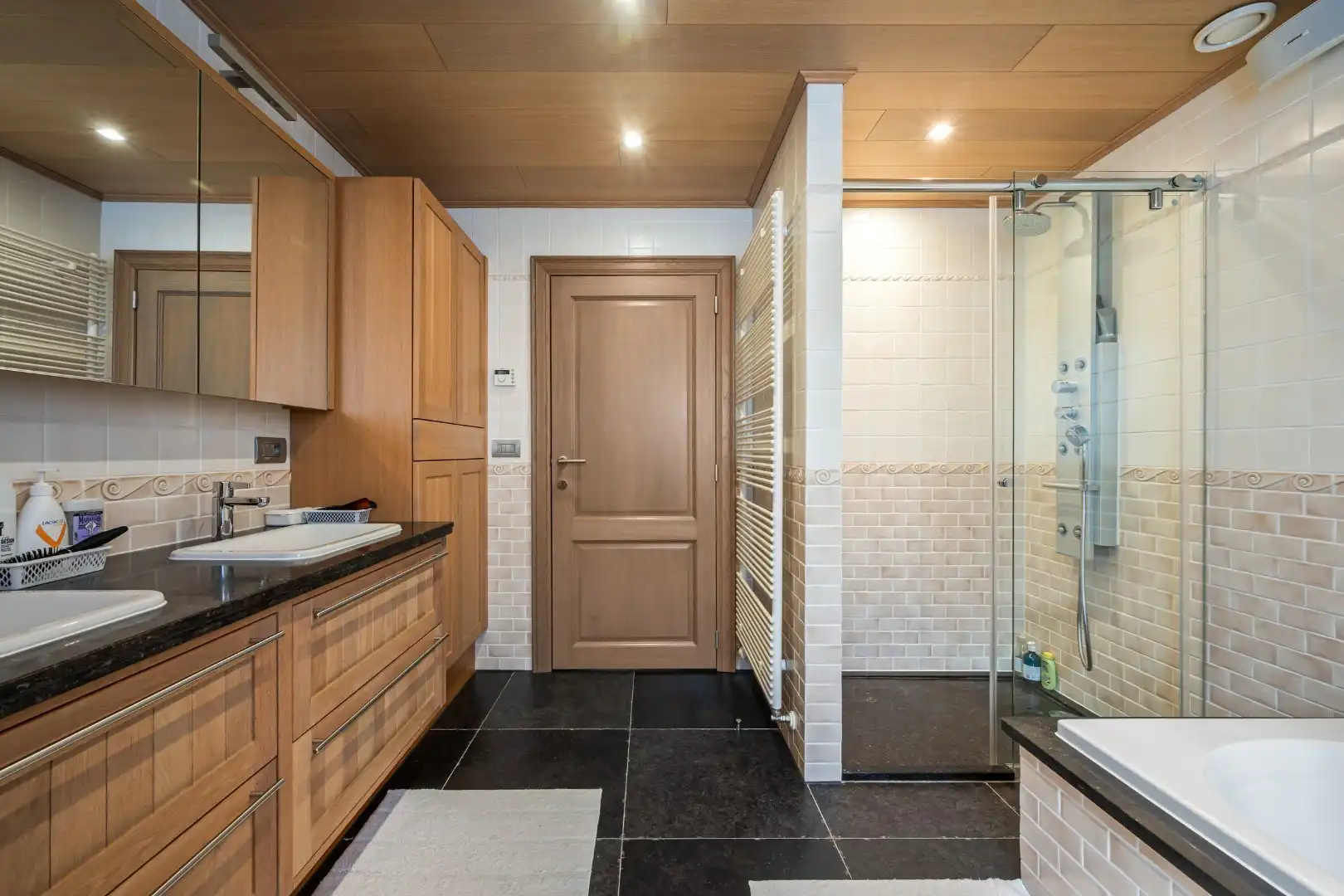 Recente halfopen woning met 3 slaapkamers, garage en tuin op topligging in Ieper foto 20