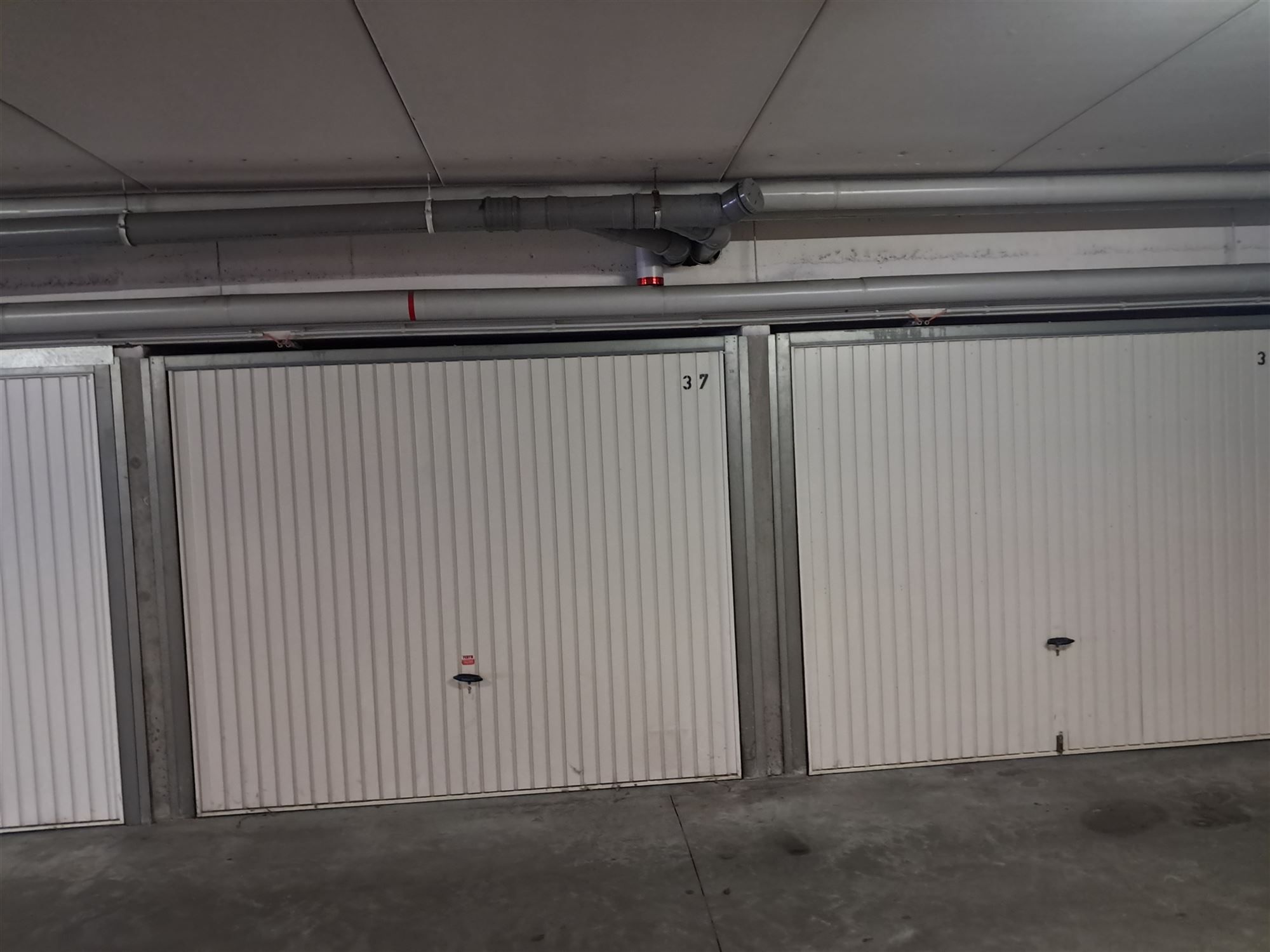 Garagebox in parking de Burcht. foto 2