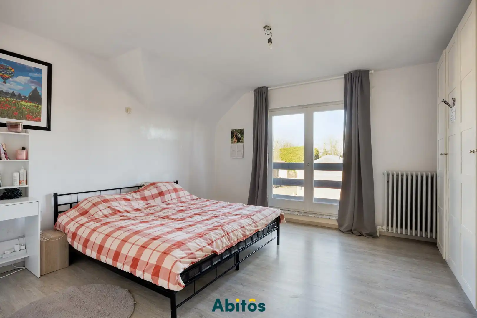 Halfopen woning met ruime opslagruimte foto 19