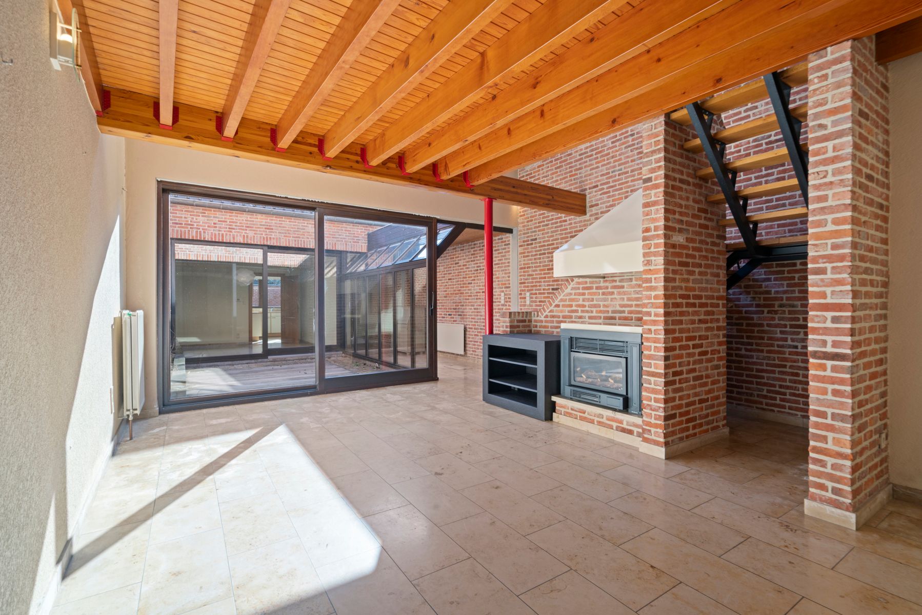 Uitzonderlijke woning te koop in centrum Geraardsbergen foto {{pictureIndex}}