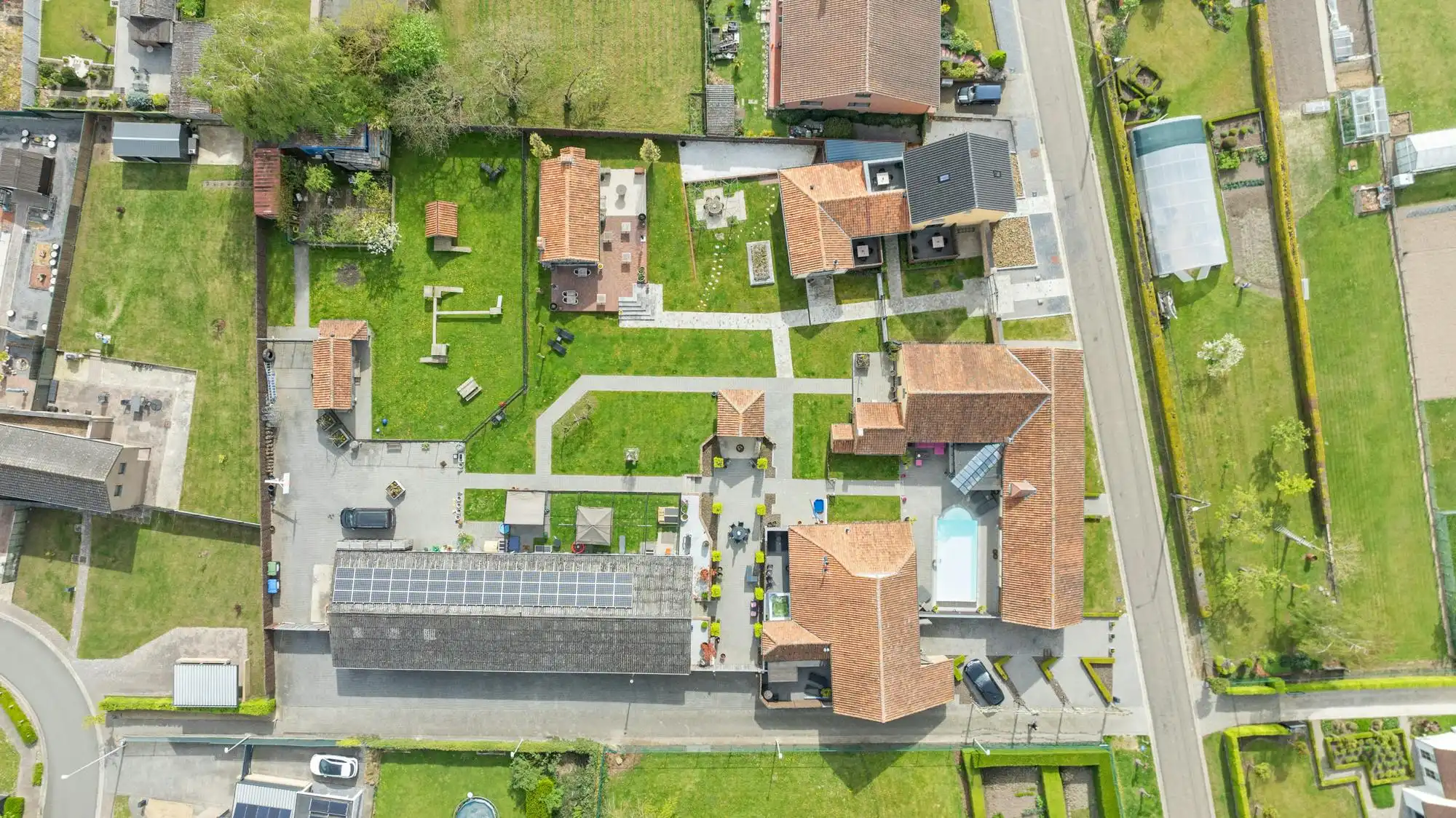 Exclusief domein met hoeve, wijnhuis en wellness foto 26